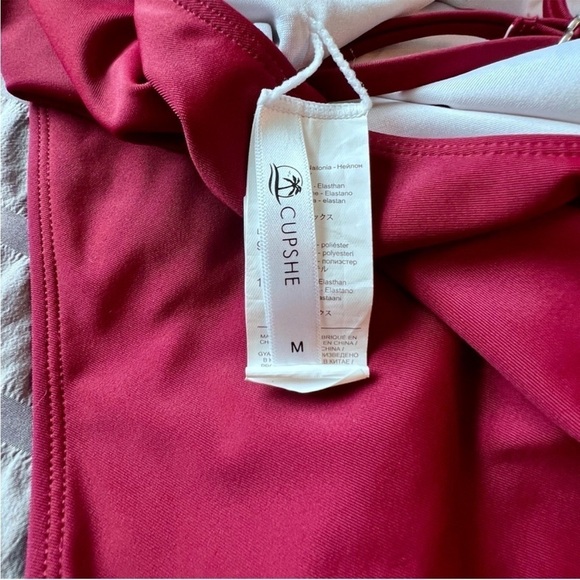 Cupshe Maroon Ruffle‎ Neck/Waist One Piece Swimsuit Adjustable Straps Women's M - Picture 8 of 10
